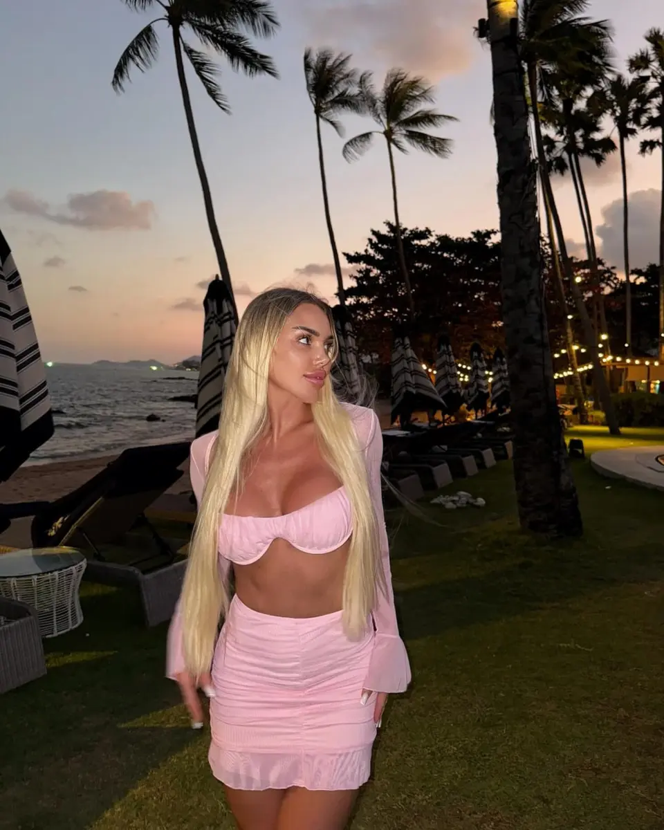 Аурора эскорт в городе Астана