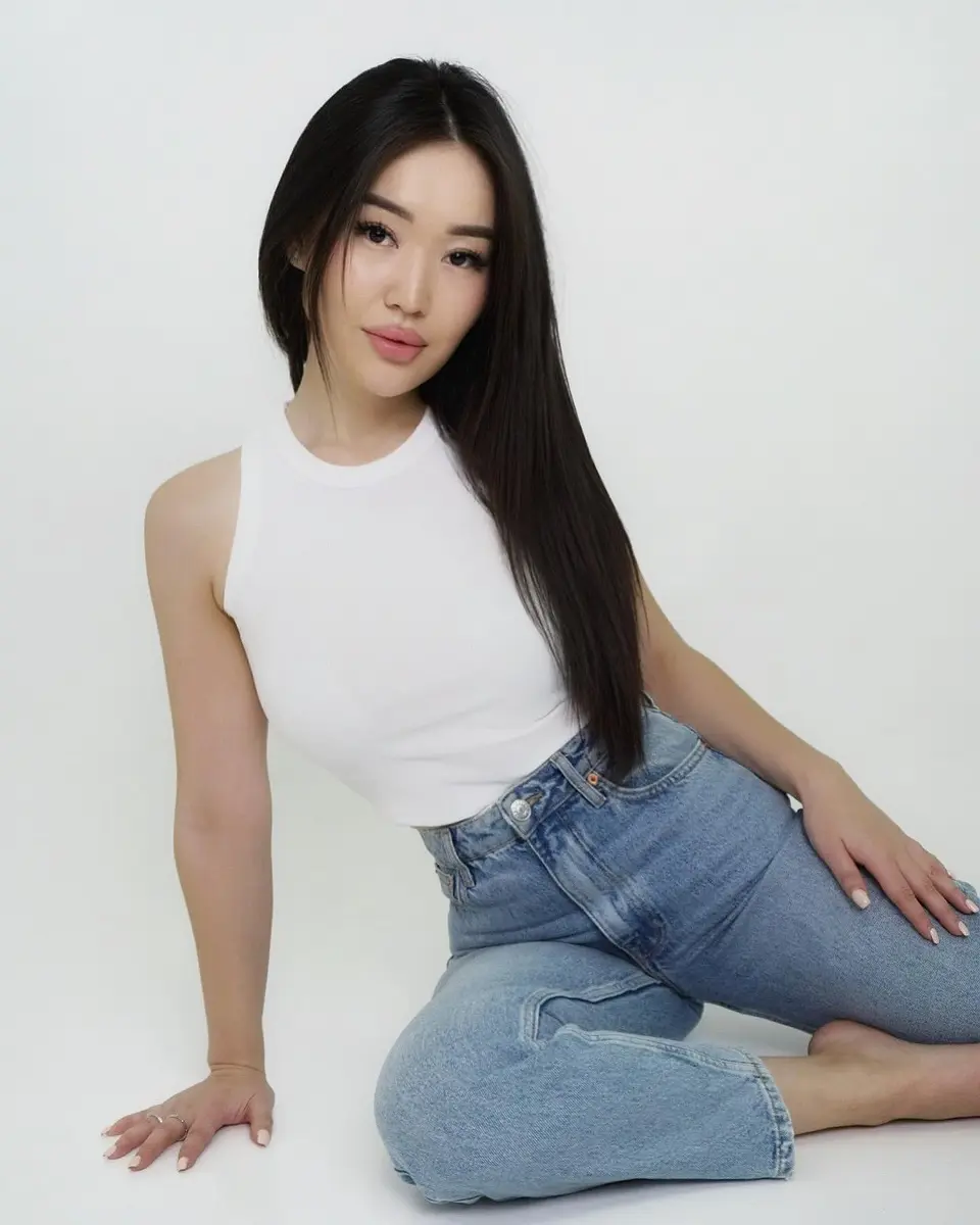 Эмина эскорт в городе Астана