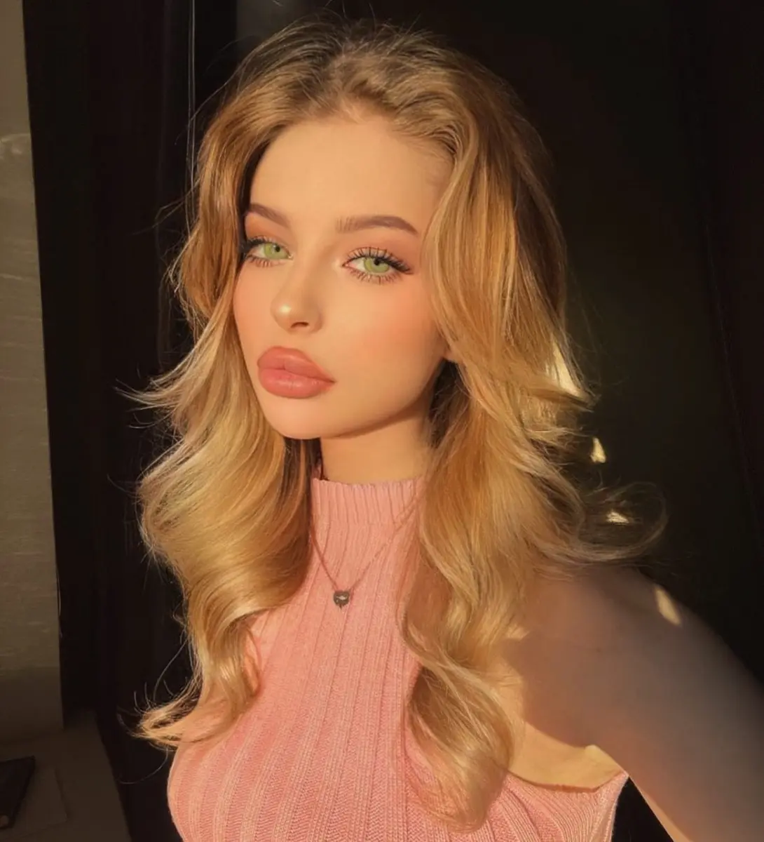 Инга эскорт в городе Астана