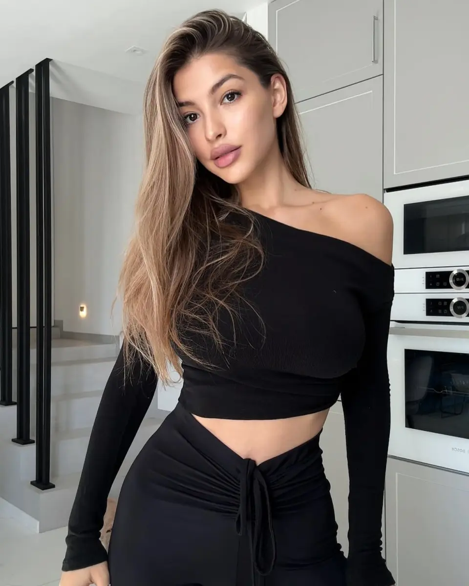 Джулия эскорт в городе Астана