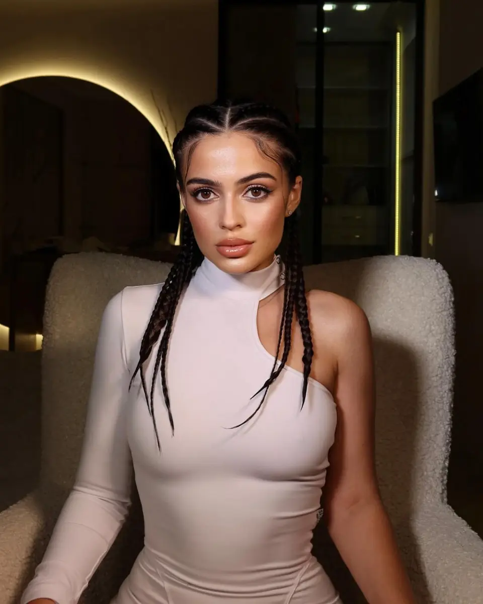 Джулия эскорт в городе Астана