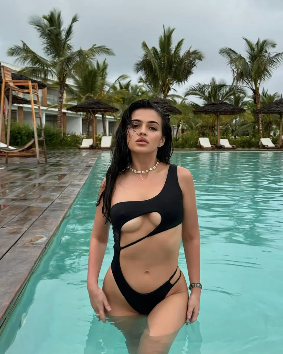 Джулия эскорт в городе Астана