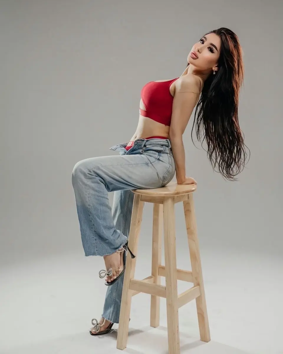 Кимми эскорт в городе Астана