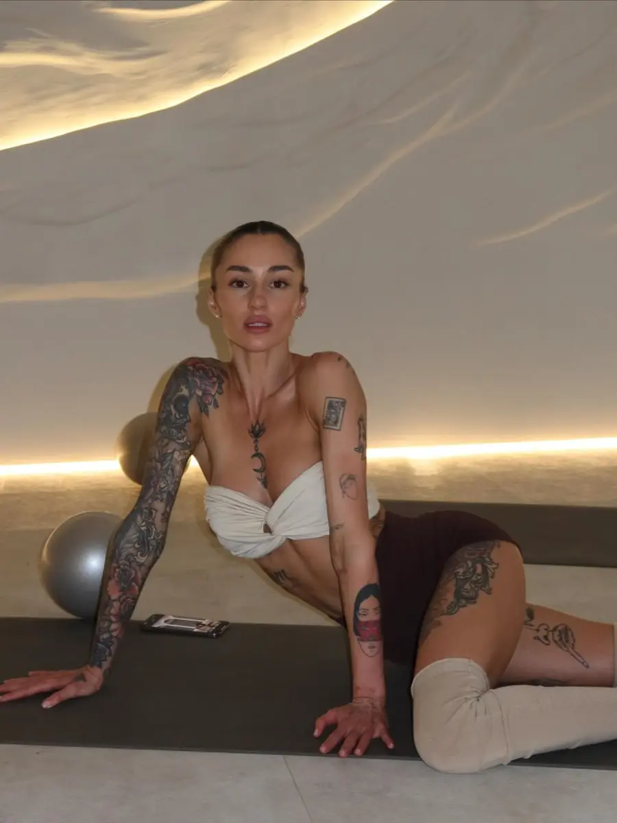 Лаура эскорт в городе Астана