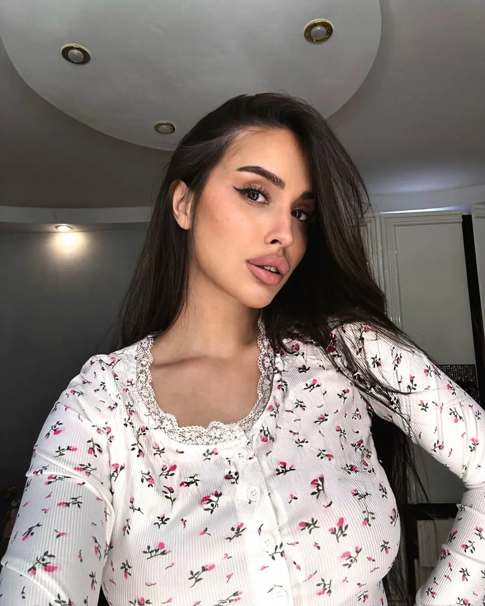 Лаура эскорт в городе Астана