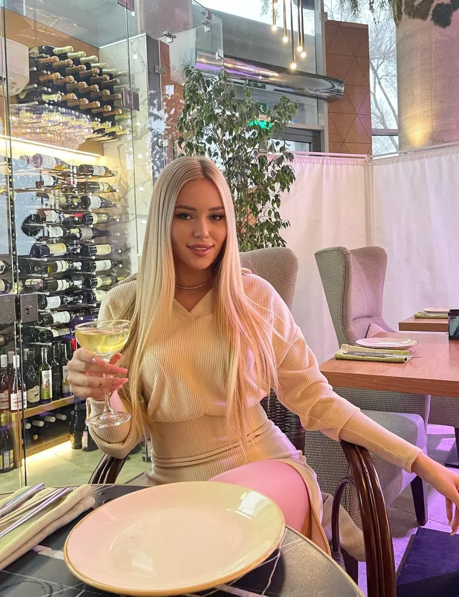 Лили эскорт в городе Астана