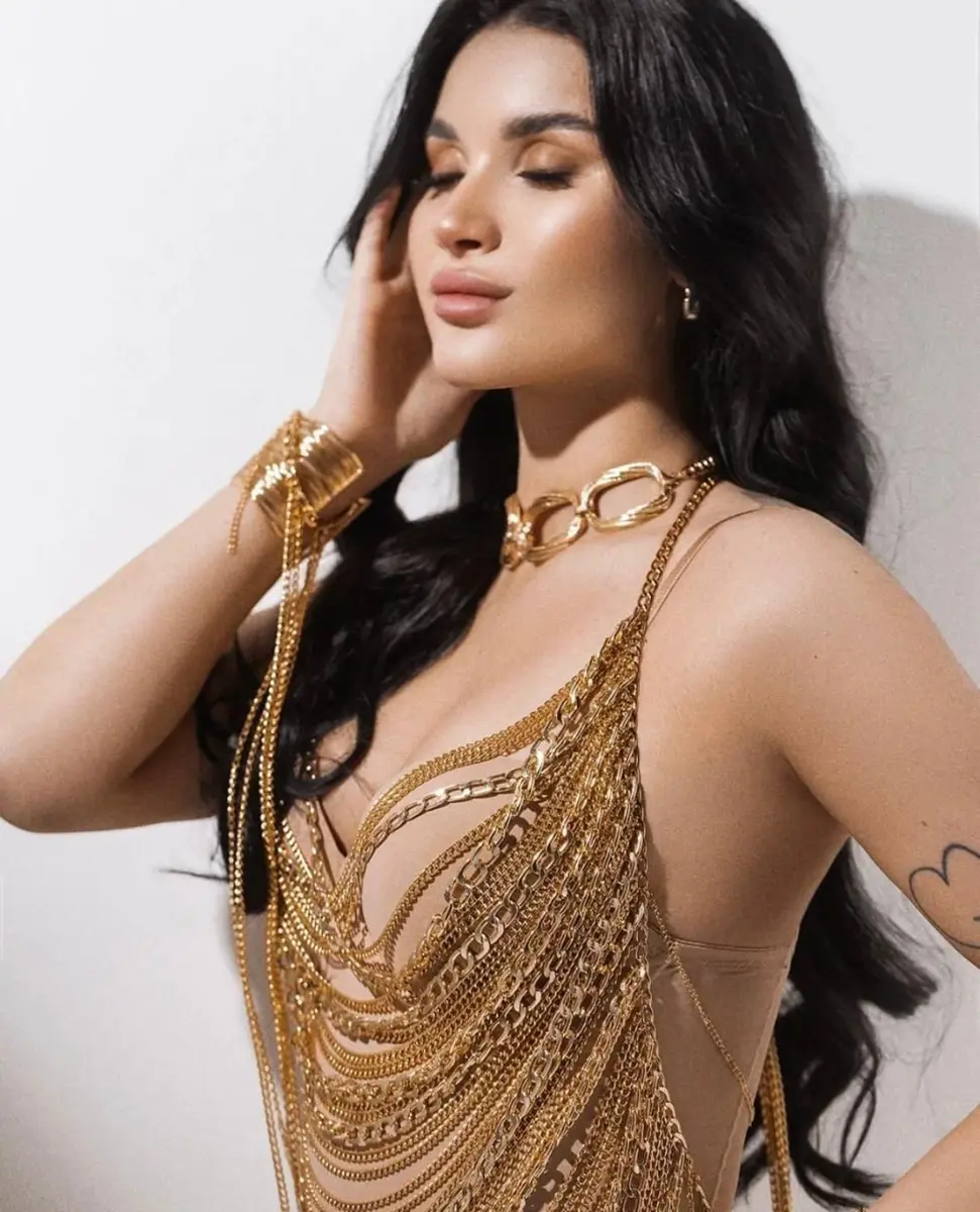 Марьям эскорт в городе Астана