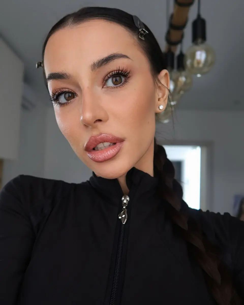 Регина эскорт в городе Астана