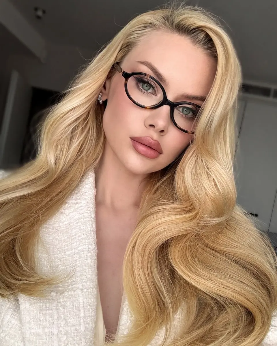 Яна эскорт в городе Астана